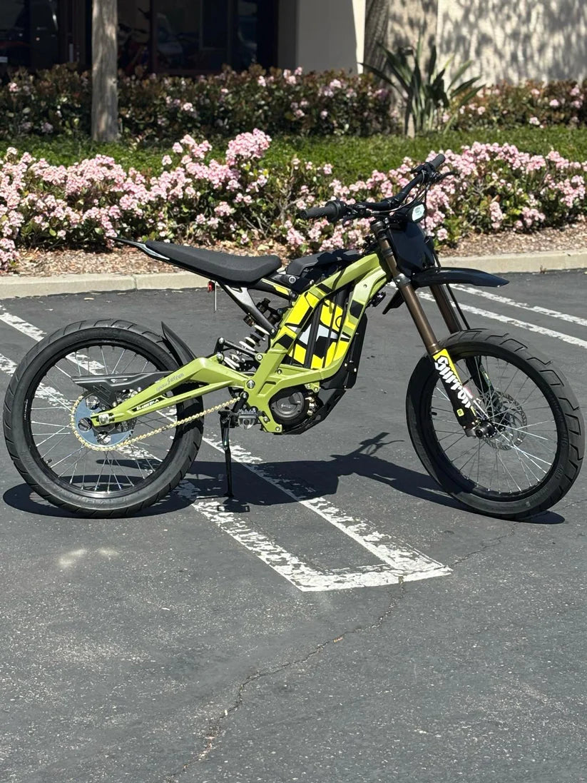 Pivotrax Cyber EMoto Tire