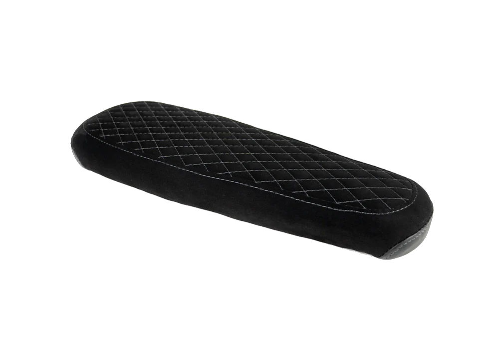 Blur Boundaries 2-Up Black Diamond Stitch Seat
