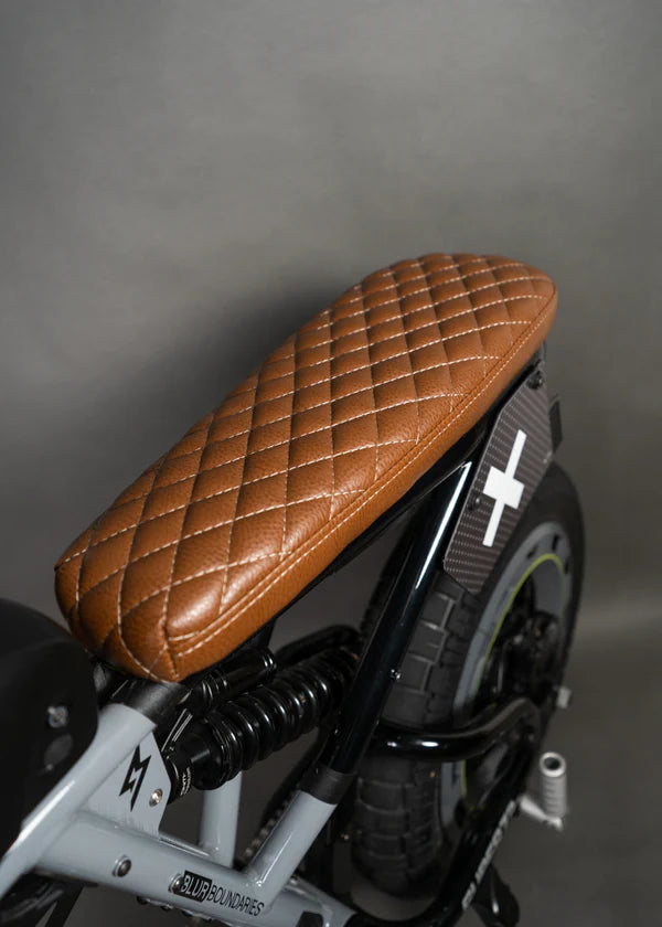 Blur Boundaries 2-Up Diamond Stitch Seat Brown
